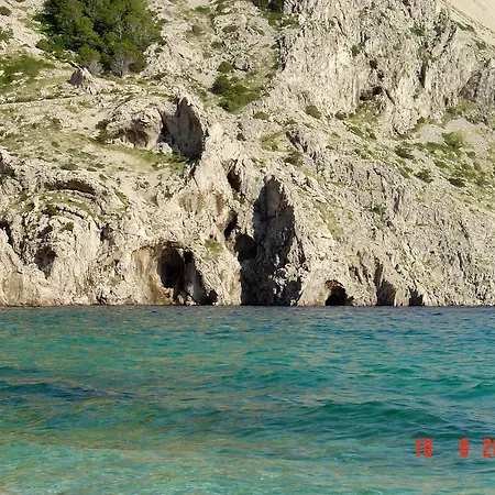 Lara شقة بيساك